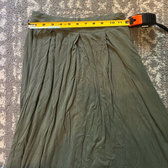 ASOS Forest Green Maxi Skirt size 6  (H110) - Picture 5 of 8